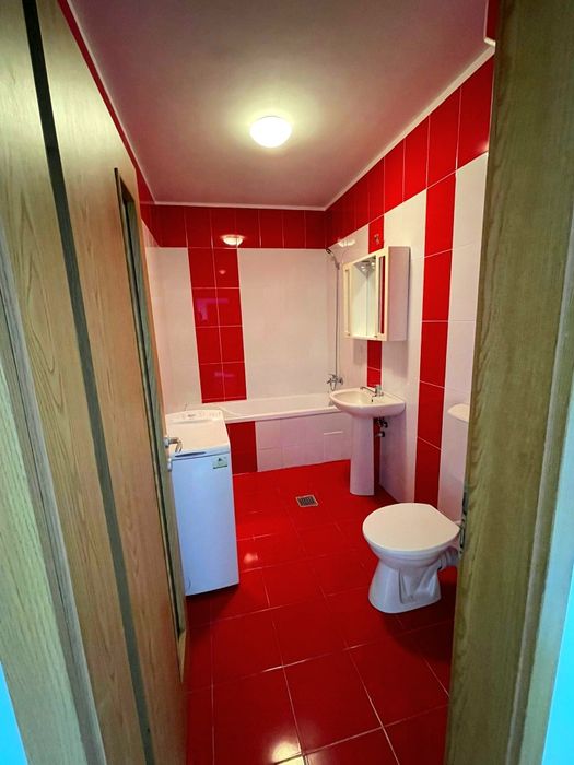 Inchiriez apartament 1 camera UMF cu parcare subterana