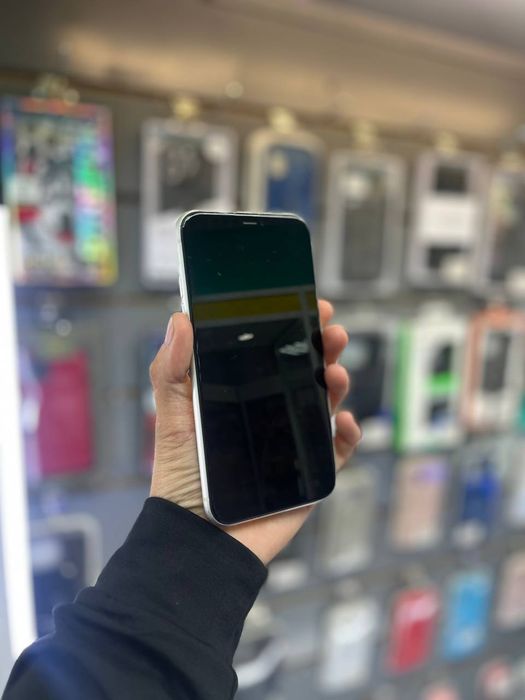 Iphone 11 64gb.  .