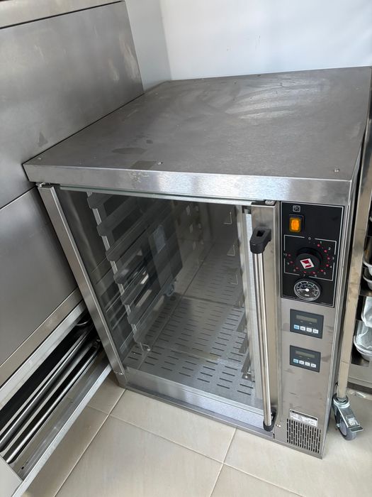 Втасвател за закуски