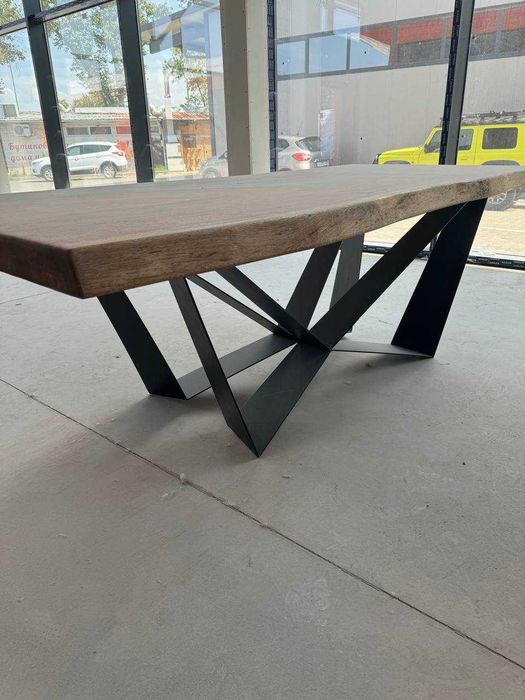 УНИКАЛНИ МАХАГОНОВИ МАСИ  с различни дизайнерски крака