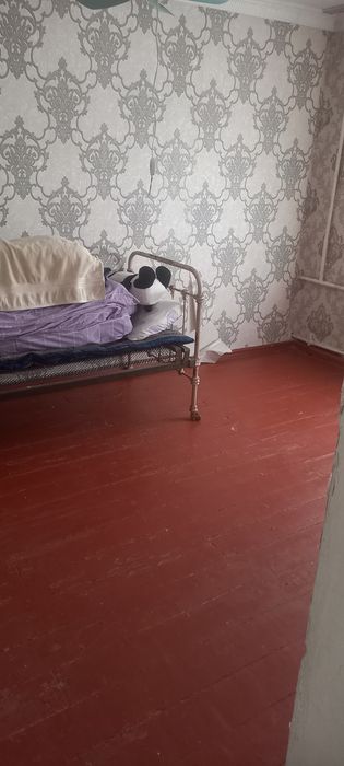 Аранча леса склада 1 хонали квартира ижарага бераман.2 этажда