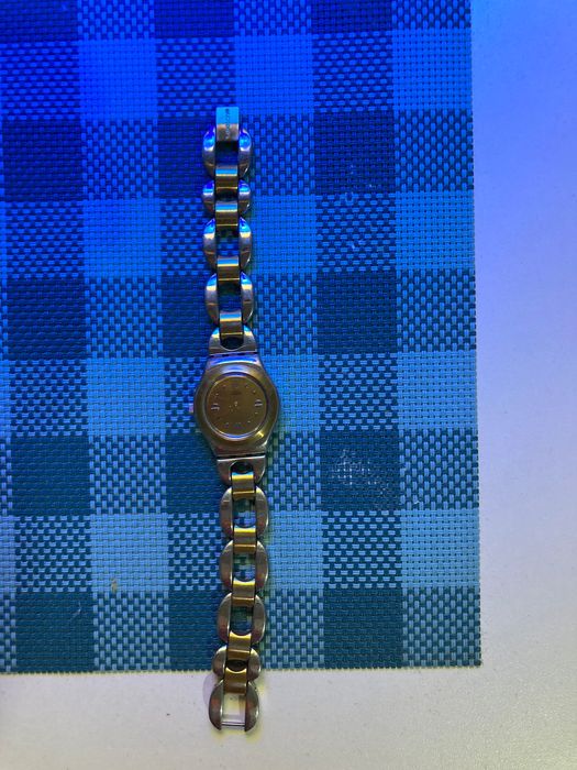 Продам часы Swatch