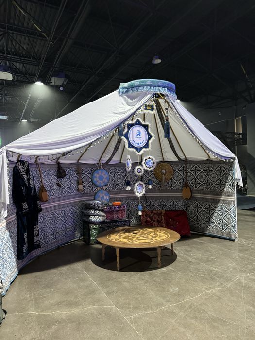 Аренда полуюрты с декорами