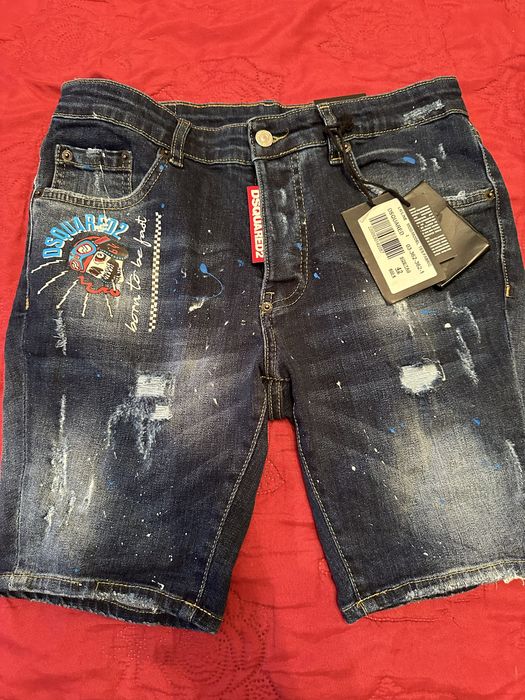 Къси летни мъжки дънки.