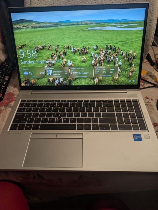 Okazie ‼️ Laptop  HP elitebook 850 cu i5 Generatia 11 - 8Gb RAM - Baterie ok !