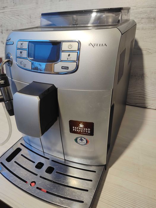 ГАРАНЦИЯ ! Saeco Intelia / Кафеавтомат - робот / Капучинатор