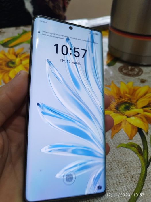 Honor 70 5g                   .