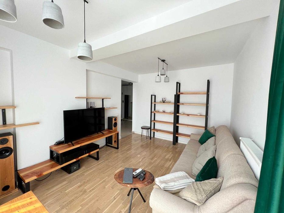 Inchiriere 3 cam Bloc boutique Nordul Bucurestiului cu garaj subteran inclus