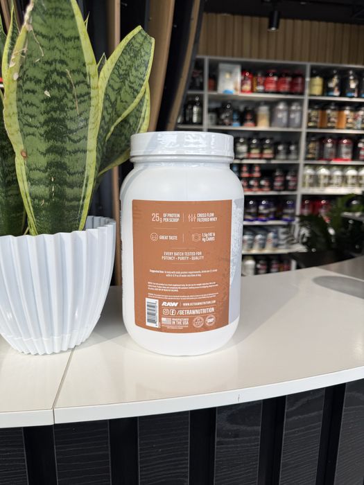 Raw Isolate protein 880 gr 25 servings. Изолят протеин.