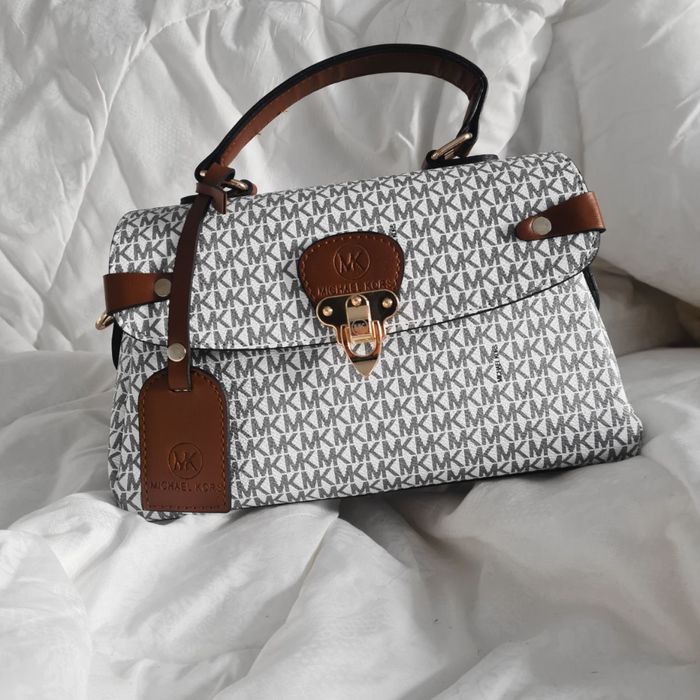 Женские сумки