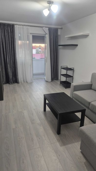 Apartament cu două camere de închiriat