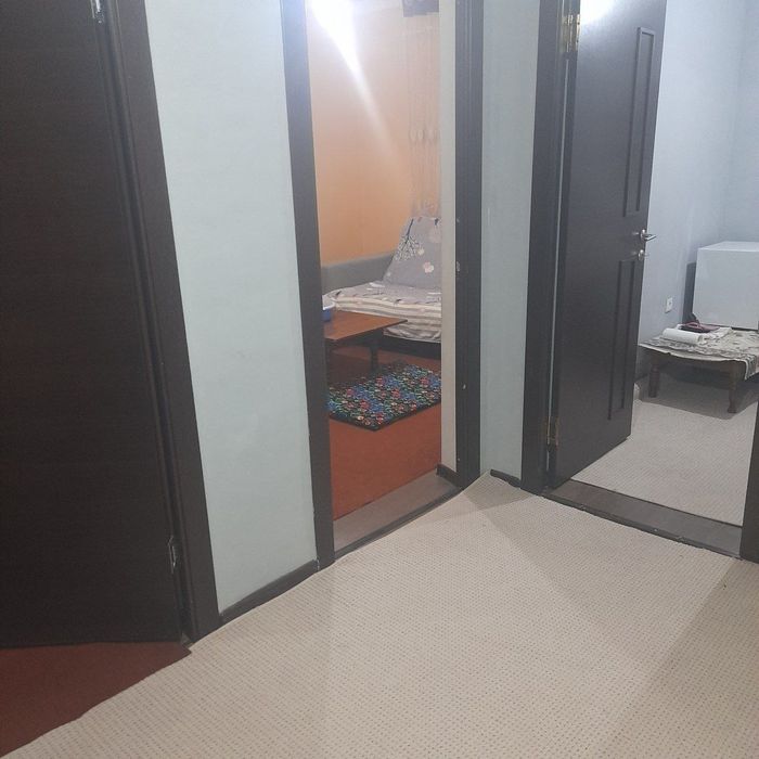 Шахрисабздан квартира сотилади.