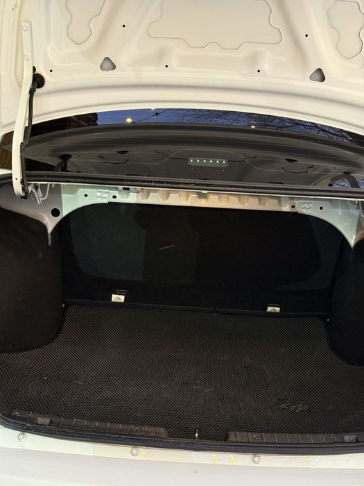 Продам машину гранта механика