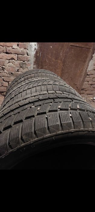 Cauciucuri 235 45 17