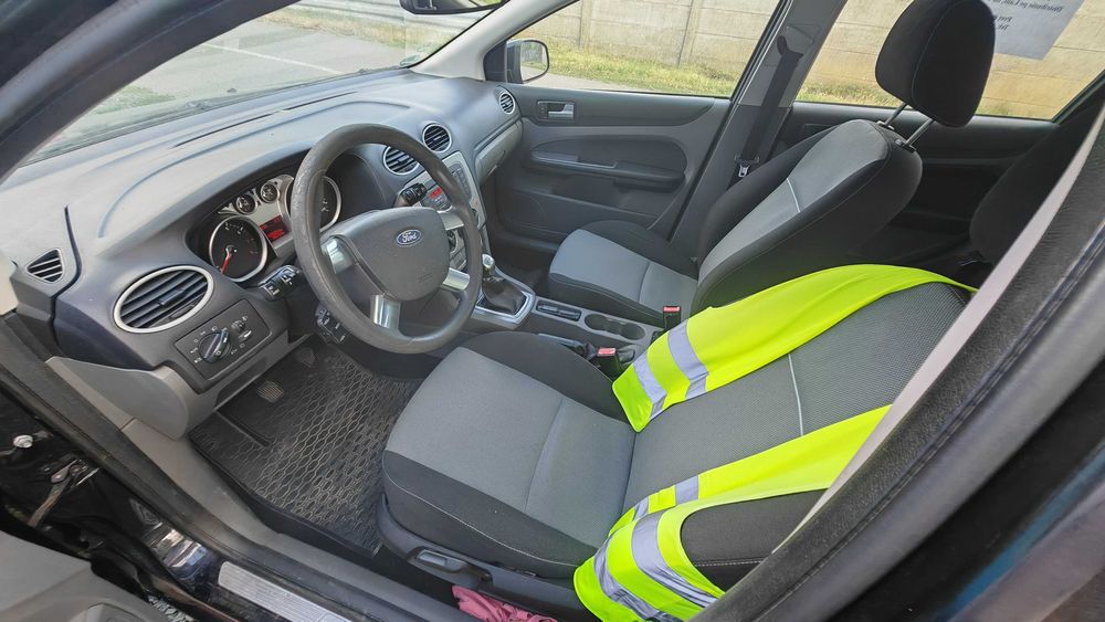 FORD Focus 2010 — imagine 4