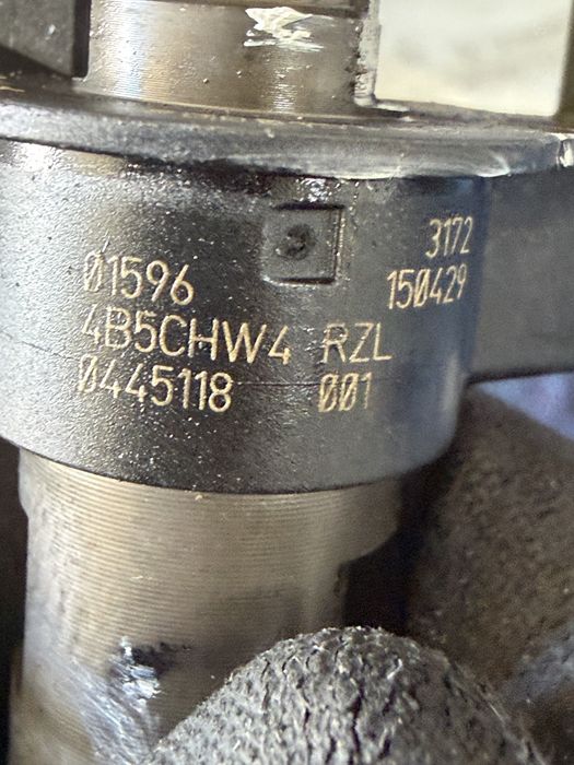Injector injectoare Bmw x5 x6 m50d 381cp n57d30c