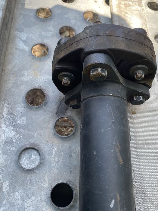 Заден кардан BMW F10