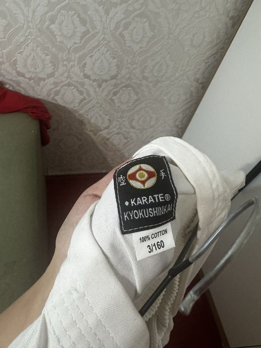 продам костюм для Каратэ Куакошинкай