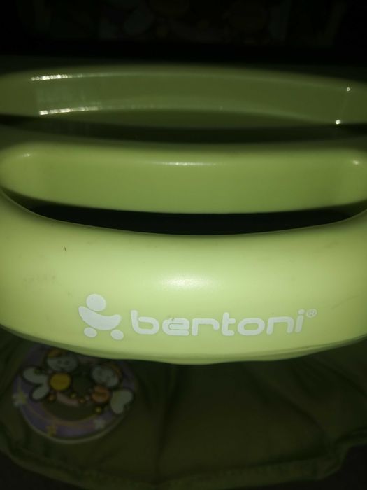 Детска лежанка на Bertoni