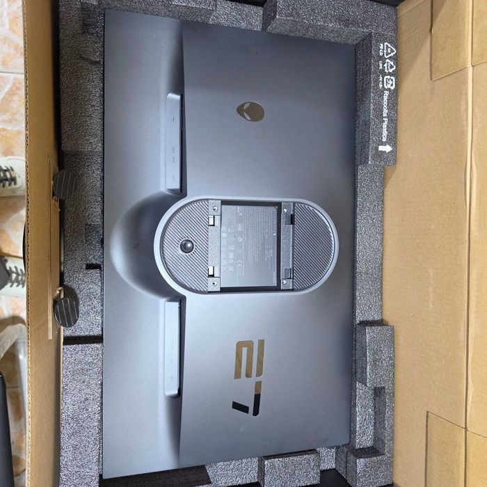 Продается монитор AlienWare 27