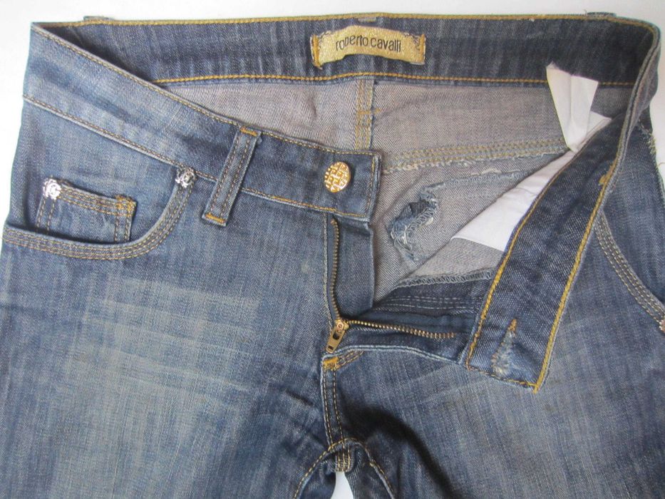 Blugi dama Roberto Cavalli,W27 L32,Talie=76cm,Lung=102cm,drepti