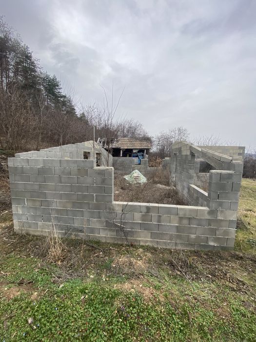 Вила в строеж