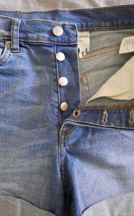 Monki къси дънкови панталони