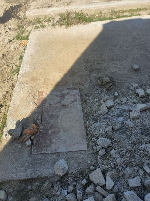 Продается участок с недостройкой