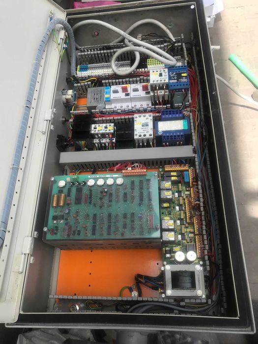 Щит Электрошкаф Щиток с содержимым