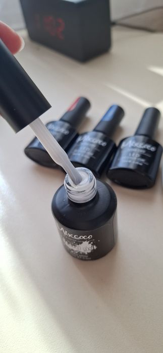 Гел лакове на Mixcoco- база,топ,изграждащ гел и 2 цвята