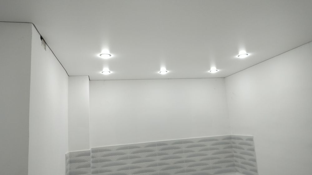 Натяжные потолки