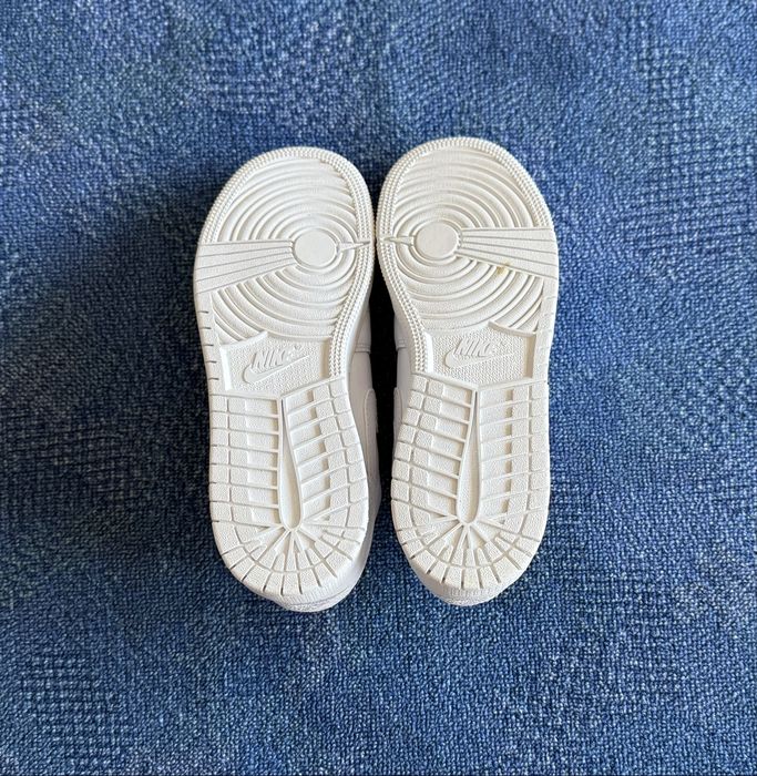 Air Jordan 1 Low (GS ) Triple White ОРИГИНАЛНИ дамски маратонки - 38/24см