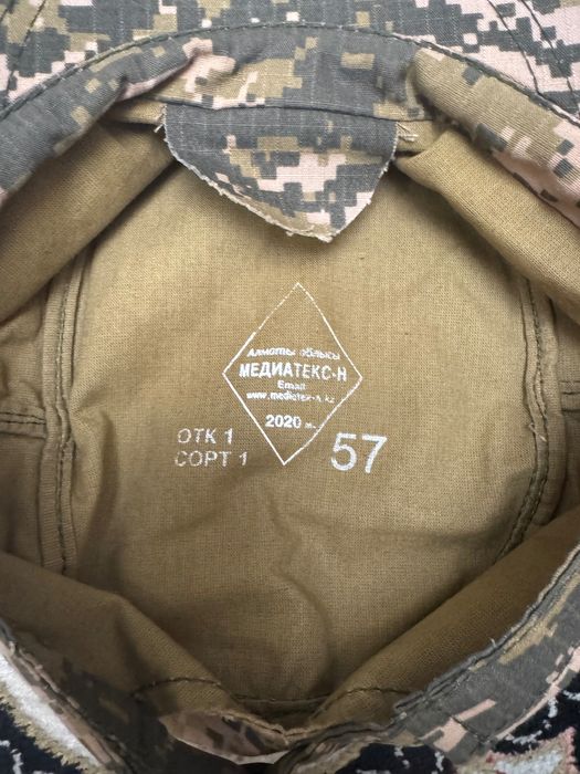 Военная форма с кепкой