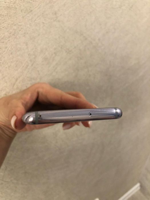 Продам телефон Samsung S8 64 гб