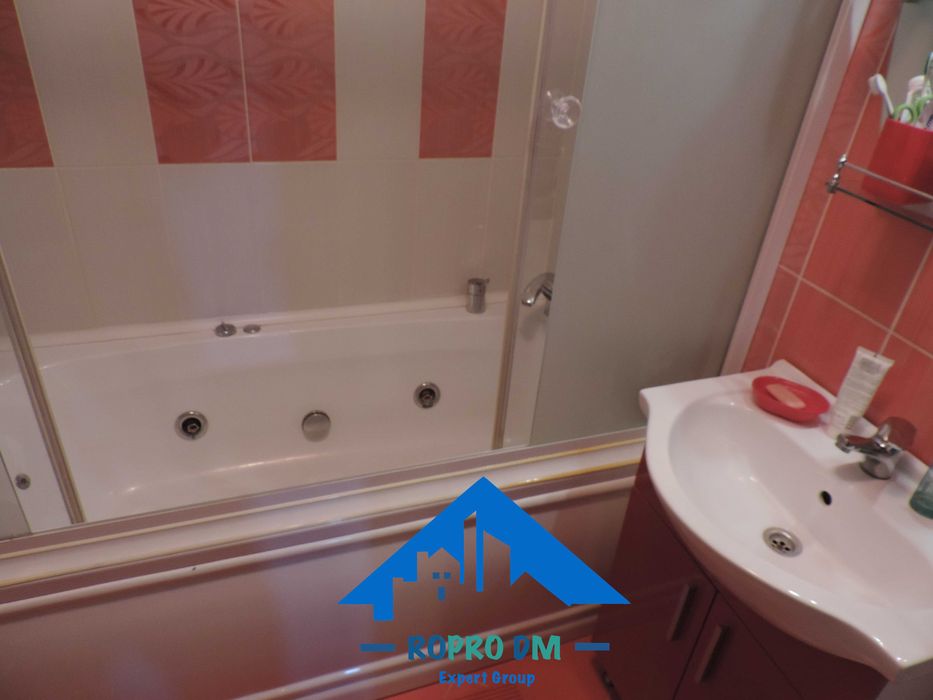 Apartament cu trei camere zona Privighetorii, Piatra Neamț