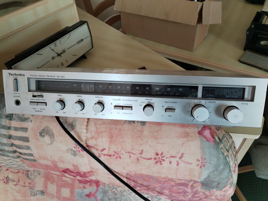 Vind radiocasetofoane decuri magnetofoane