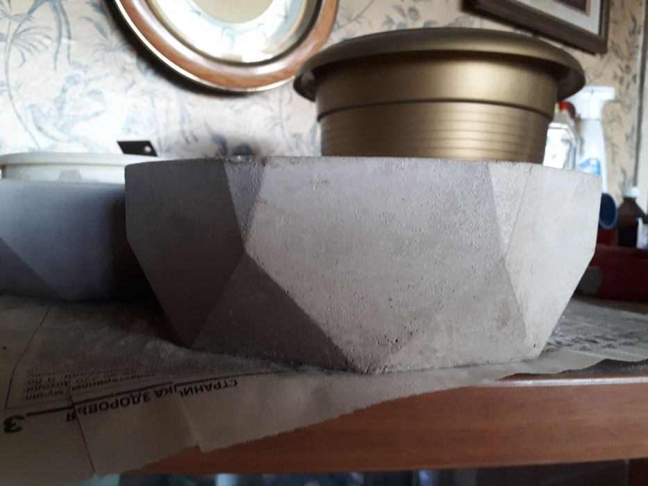 Кашпо из бетона,  и не только