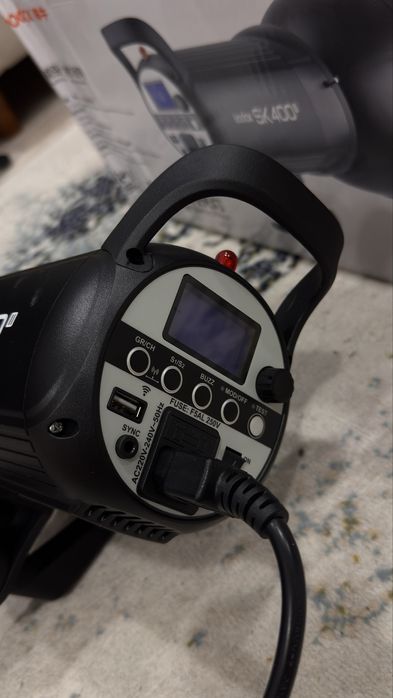 Продам импусный свет Godox SK400II