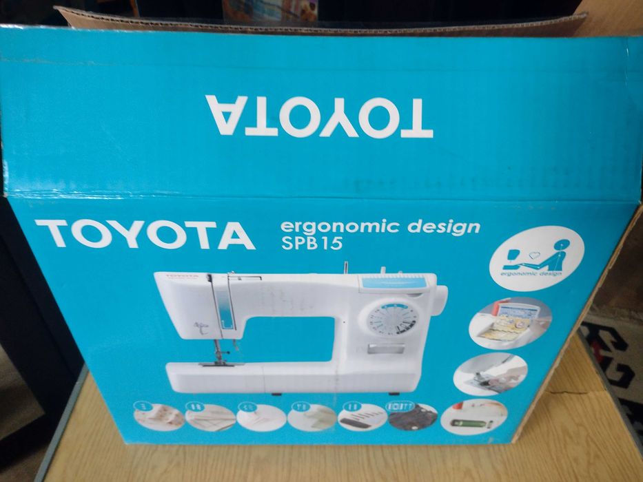 Masina de cusut TOYOTA