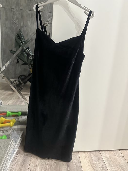 Новые платья, двойки, пиджаки