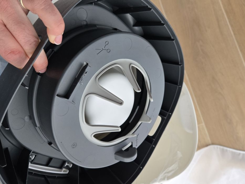 Cos de gunoi scutece bebelusi Tommee tippee