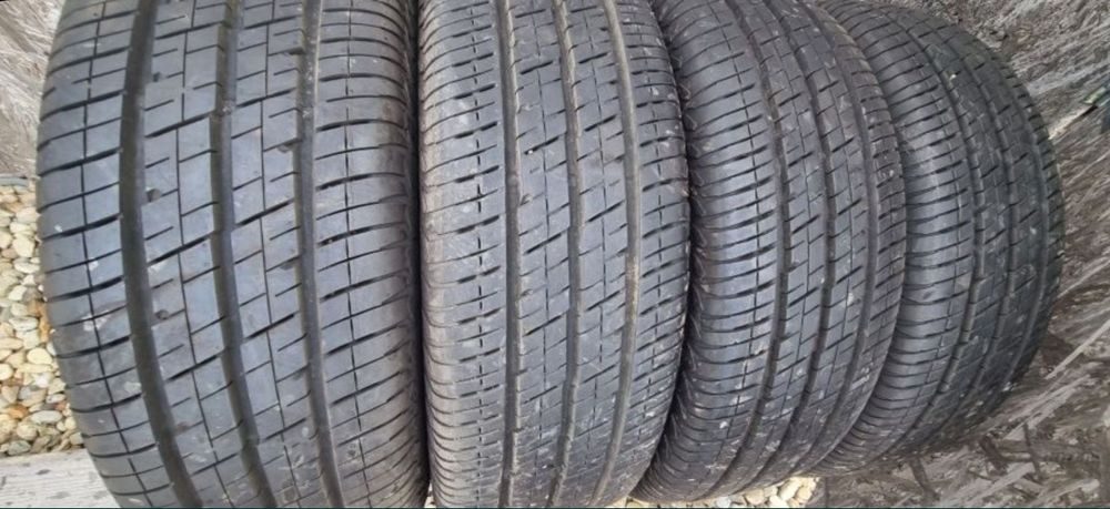 Anvelope Continental Vanco 2 
215/65 R15C 104/102T