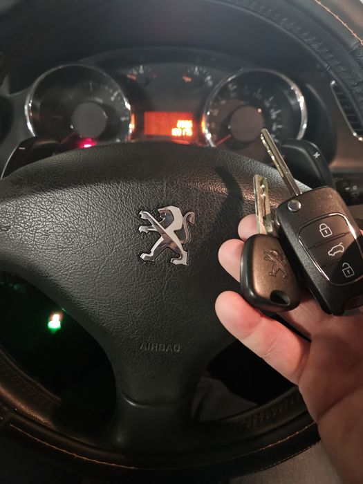 Programare chei auto keyless go