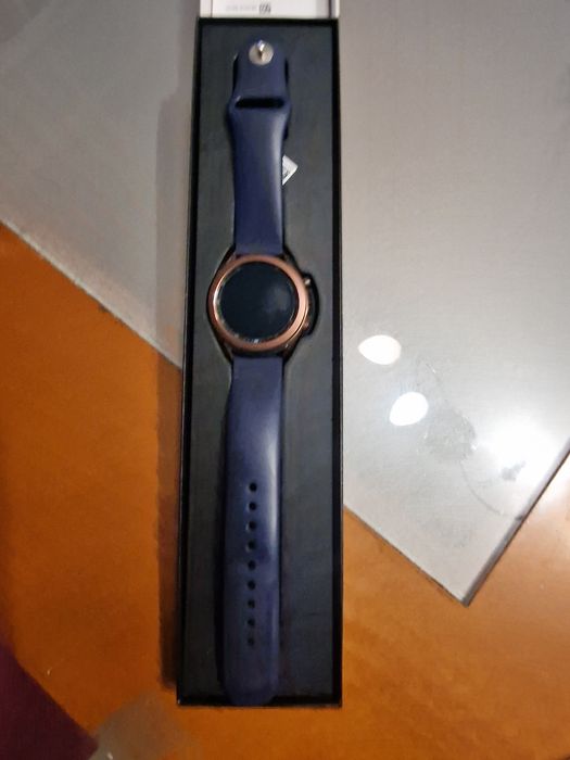 Часовник samsung watch 3