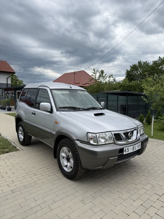 Nissan Terrano || autoutilitara motor 3.0 4x4-Cutie automata