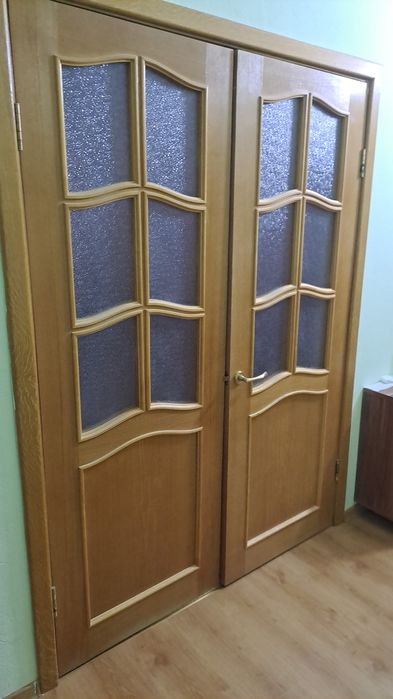 Мехкомнатные двери из дерева