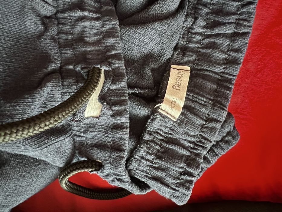 Долнища за момче на Zara, Guess, Beneton