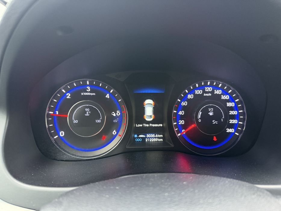 Hyundai i40.