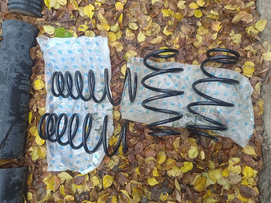 Продам пружины на Тойоту