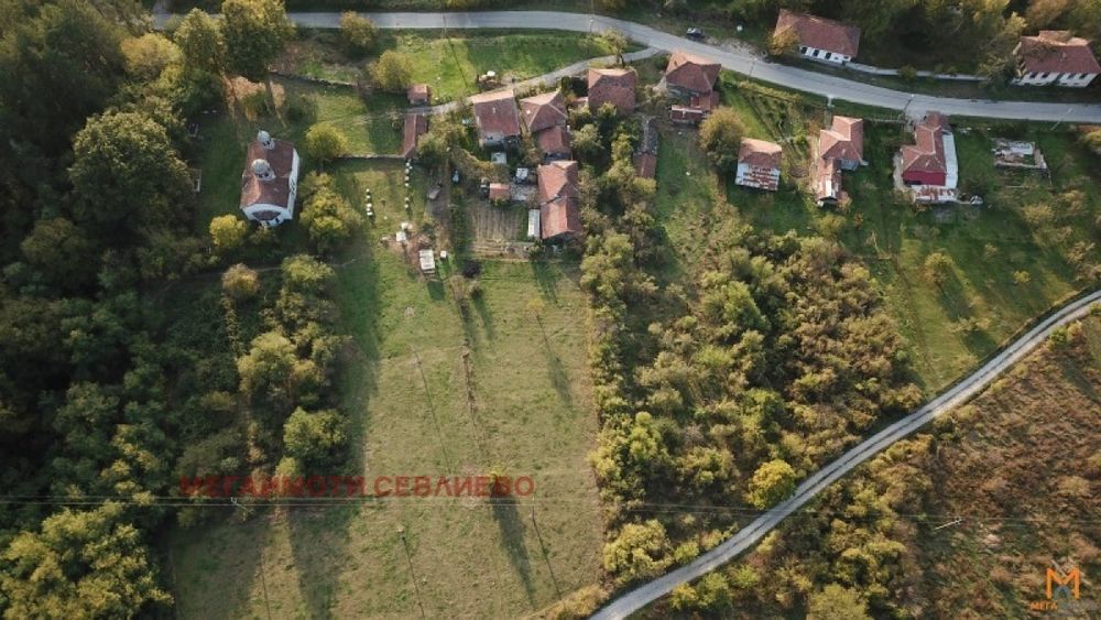 Продажба Парцел гр. Априлци - гр. Априлци 1520m²